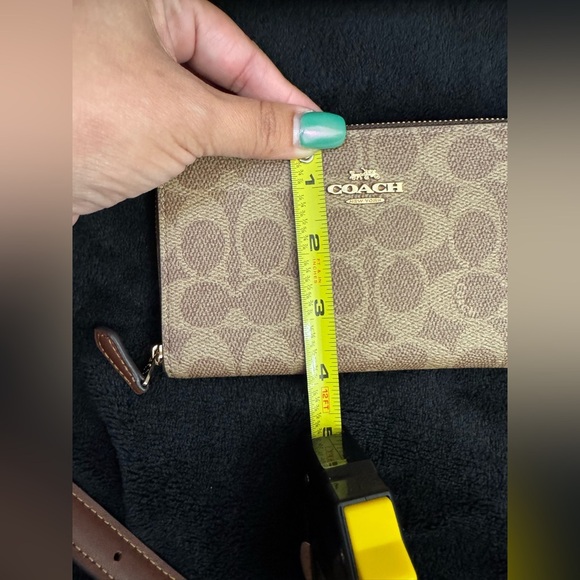 Coach Brown Signature Women's Bag Set - Picture 10 of 11